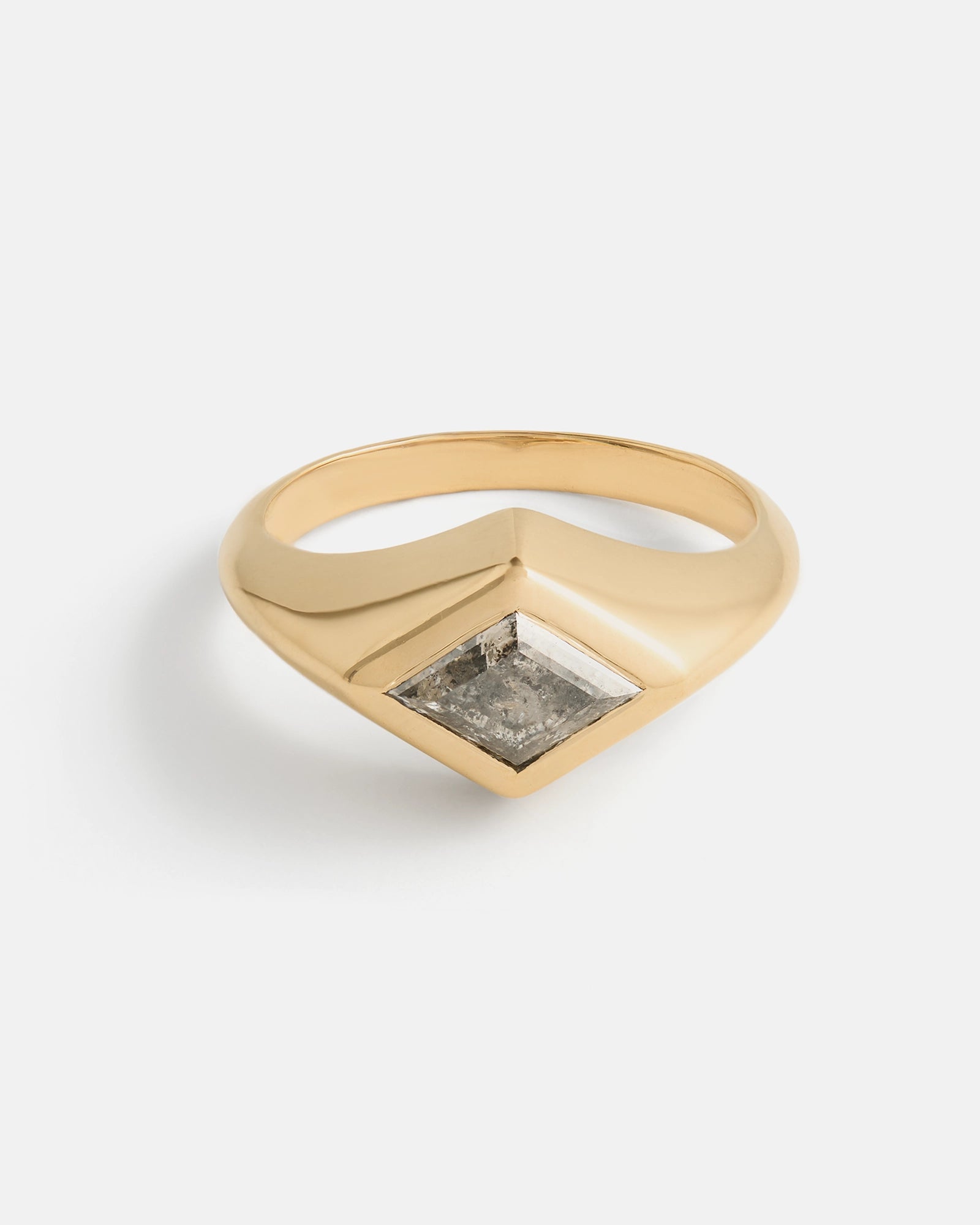 Signet Salt&Pepper Diamond Kite Ring in 18K Yellow Gold