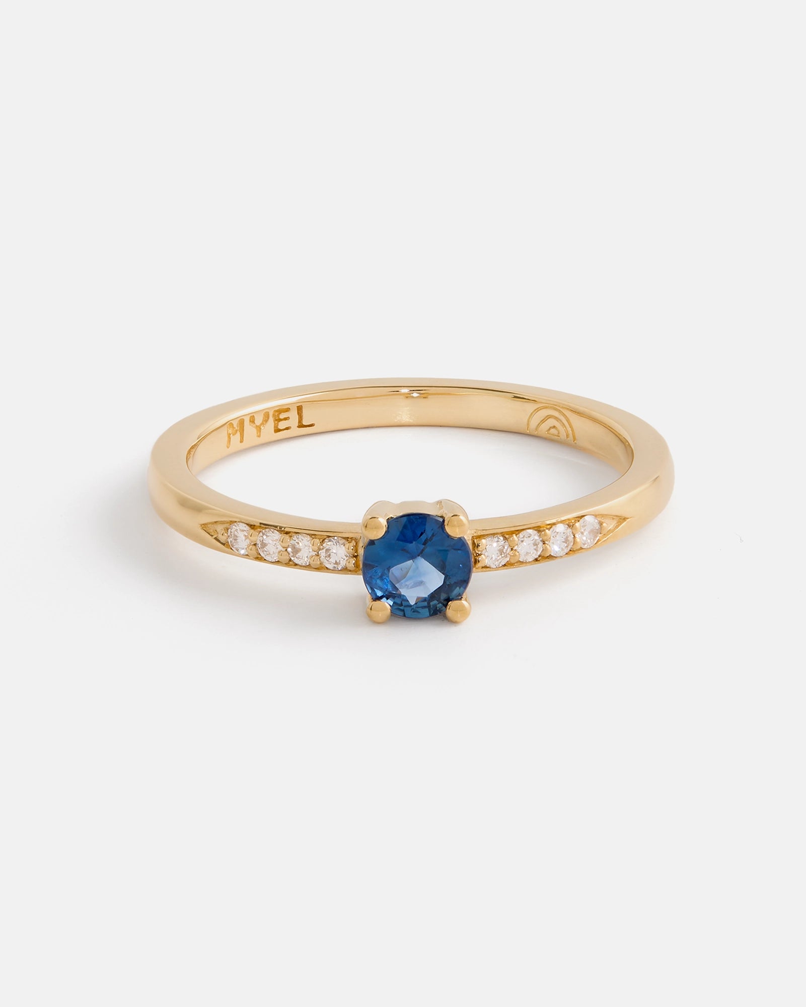 Bague Solitaire Pavé en Or Jaune 14k Fairmined avec Saphir et Diamants de Laboratoire