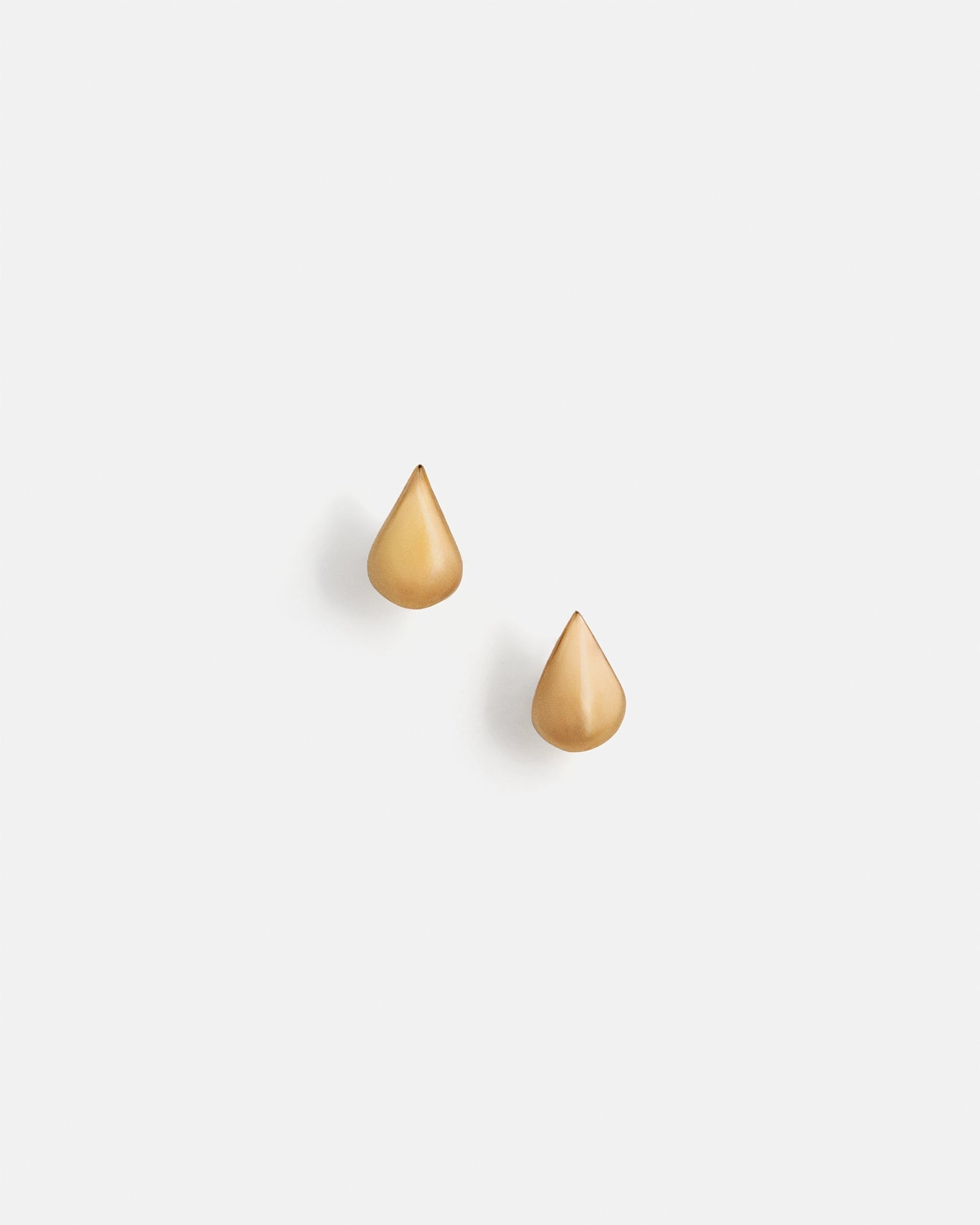 Water Drop Earrings in 14k Gold