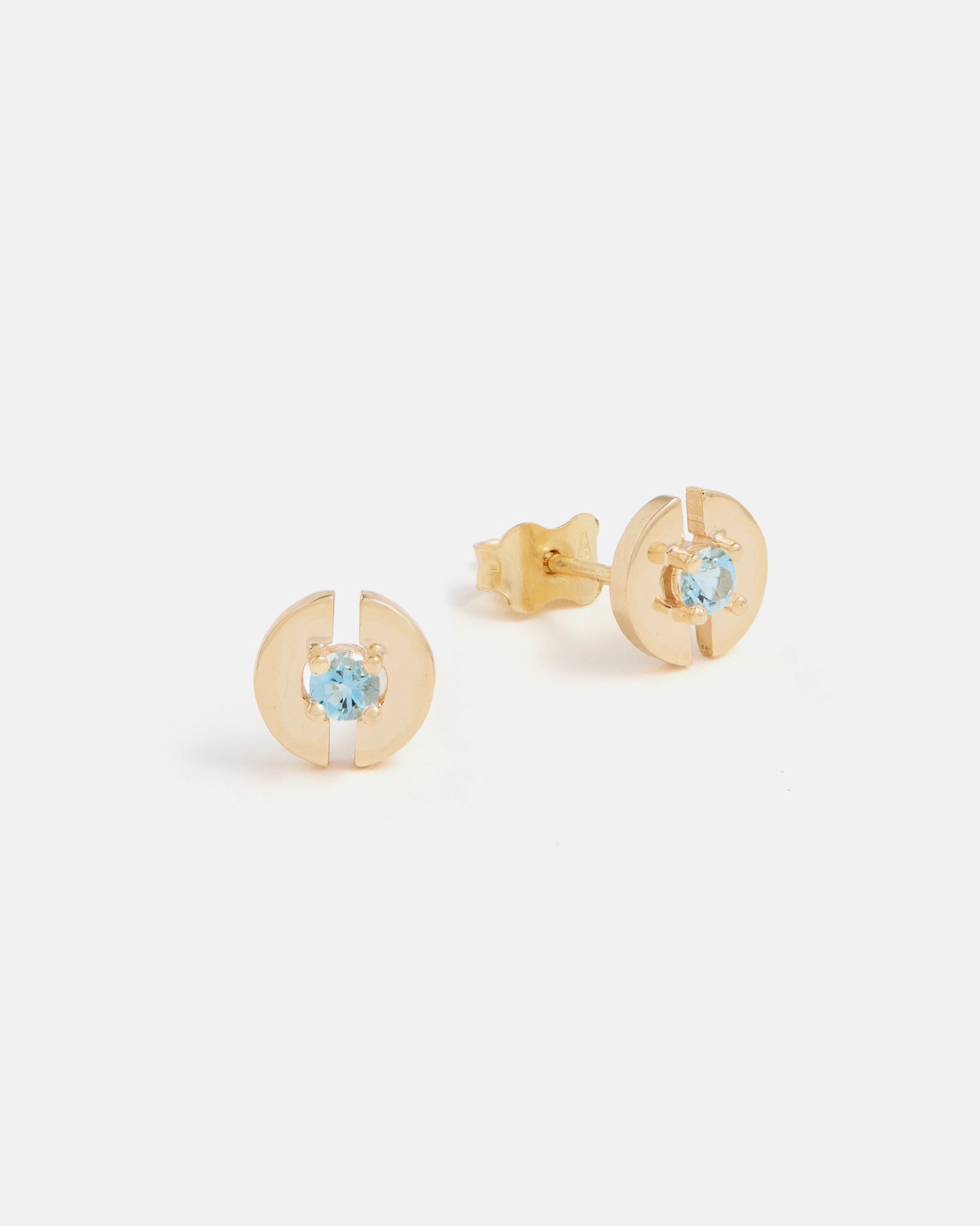 Clous d'Oreilles Stein en Or 14K avec Aigue-marine