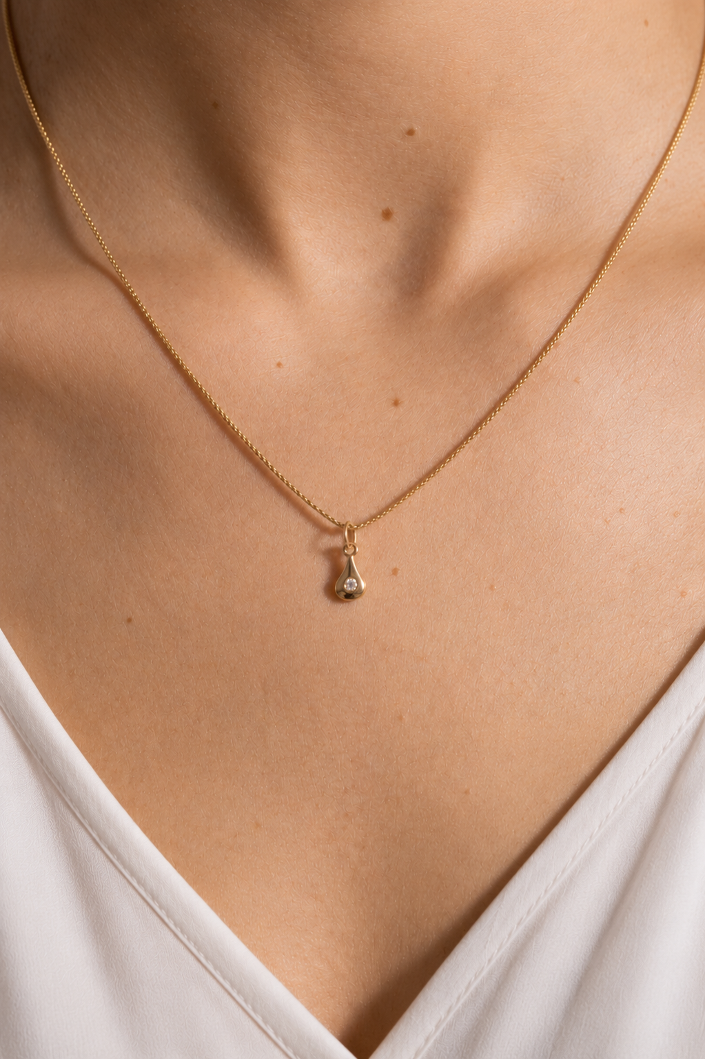 Pendentif goutte d'eau en or 14k avec pierre éthique
