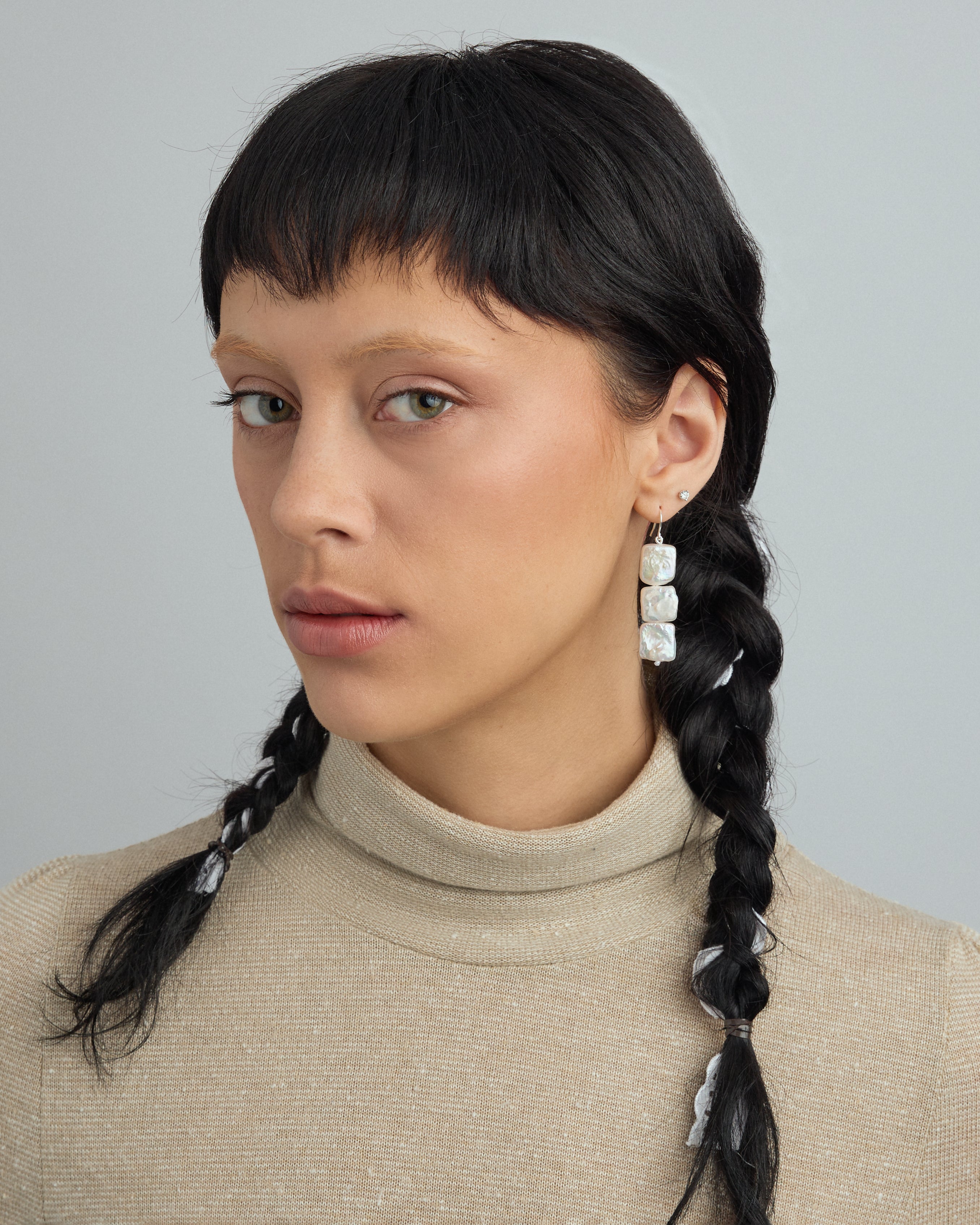 Boucles d'Oreilles Tetra avec Perles Carrées en Argent