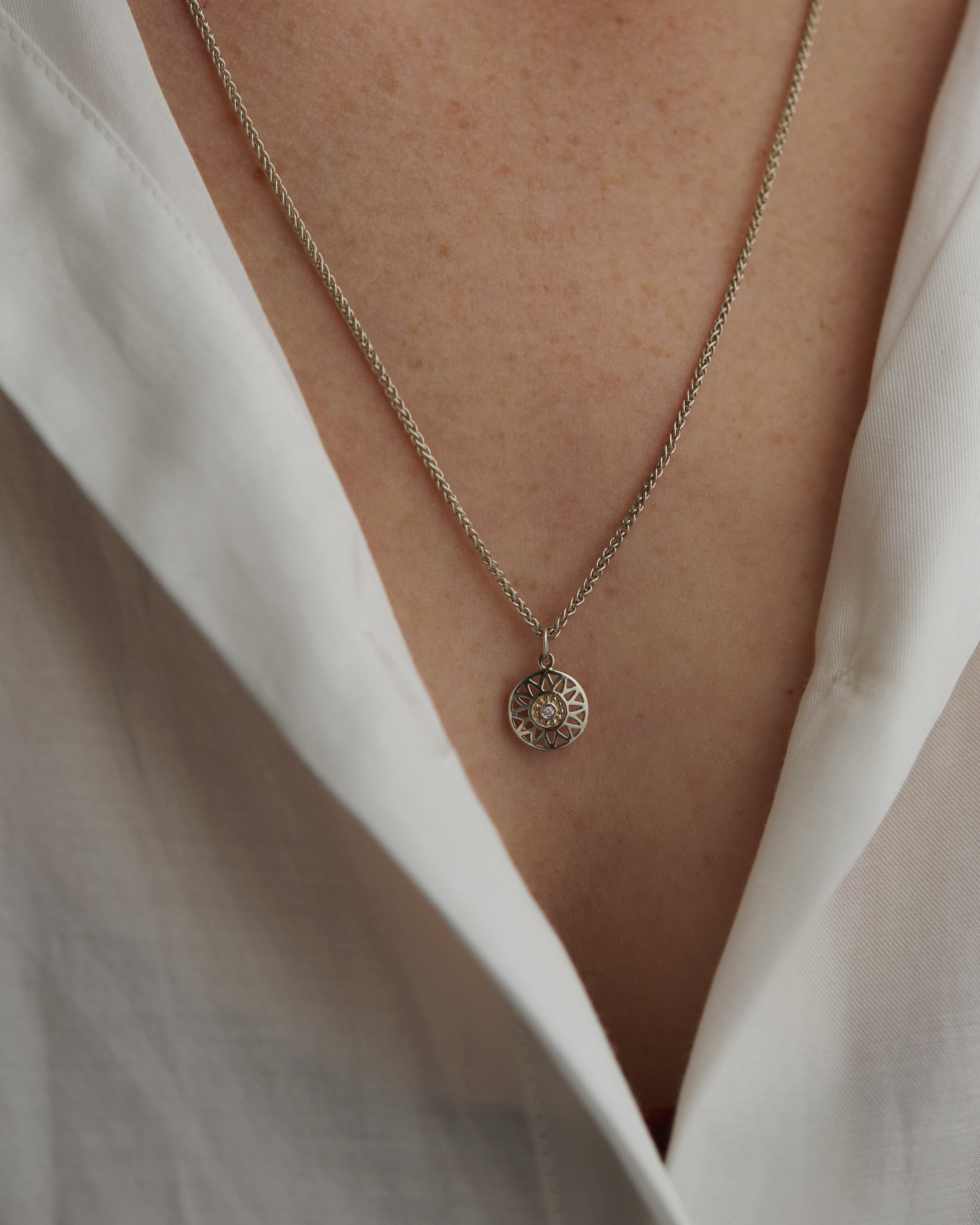 Pendentif Hélios en Or 14k avec Diamant de Laboratoire