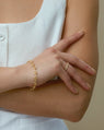 Bracelet Petit Grain de Café en Or Jaune 10k