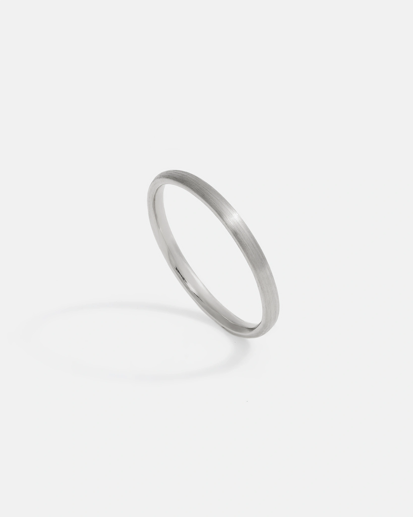 Jonc Semi-Bombé en Or Mat 14k de 2mm