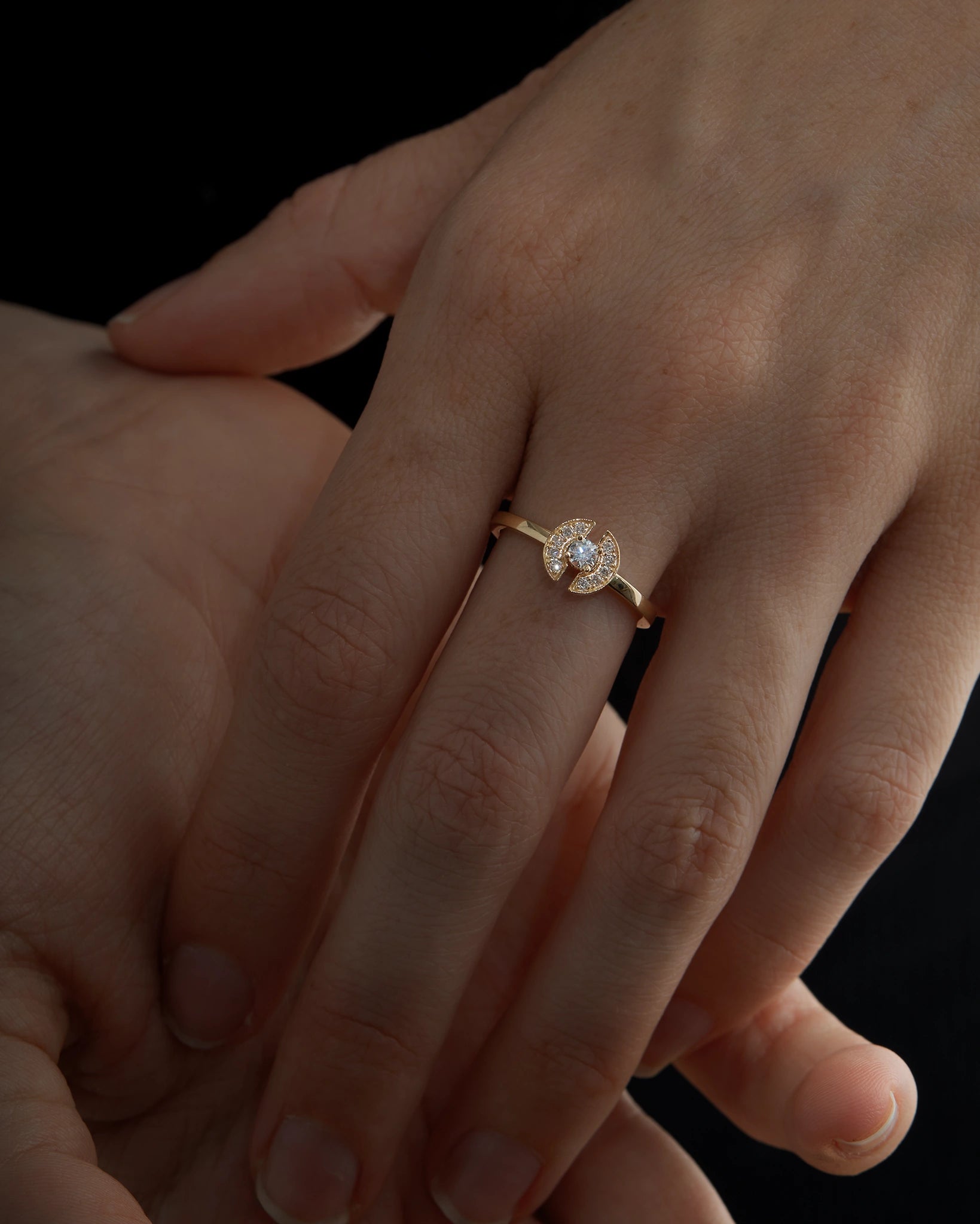 Stein Ring Pavé in Yellow Gold with Diamonds
