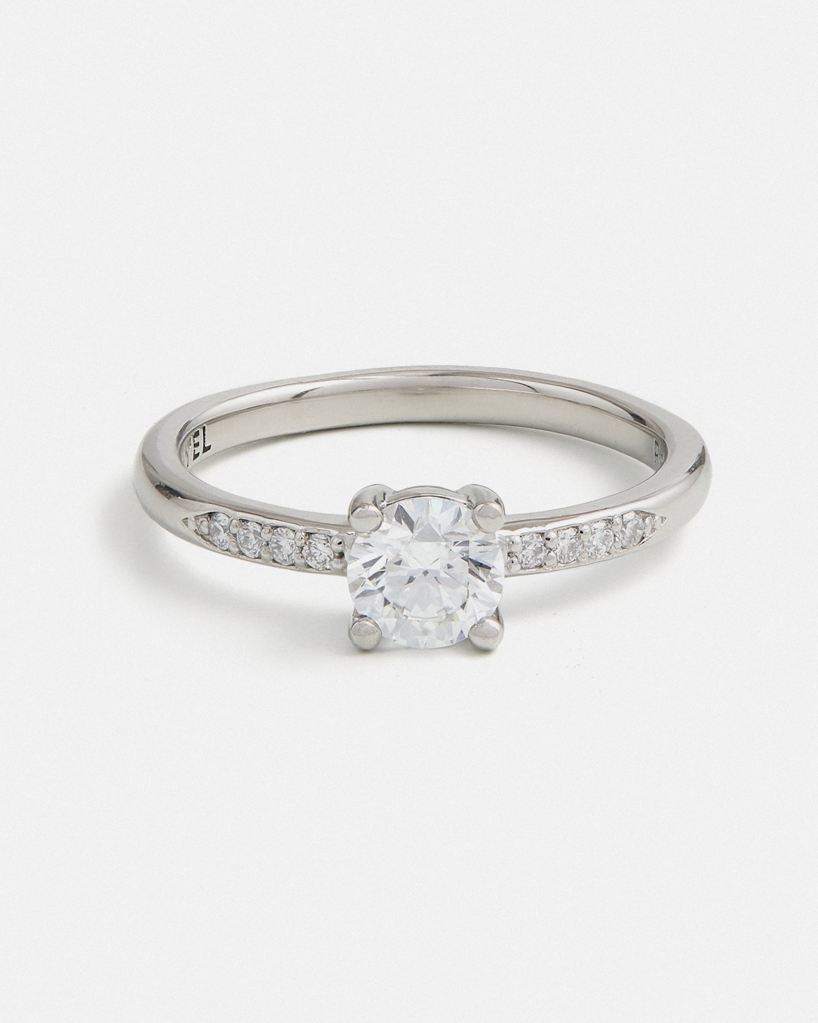 Bague Solitaire Pavée en Platine et Diamants de Laboratoire