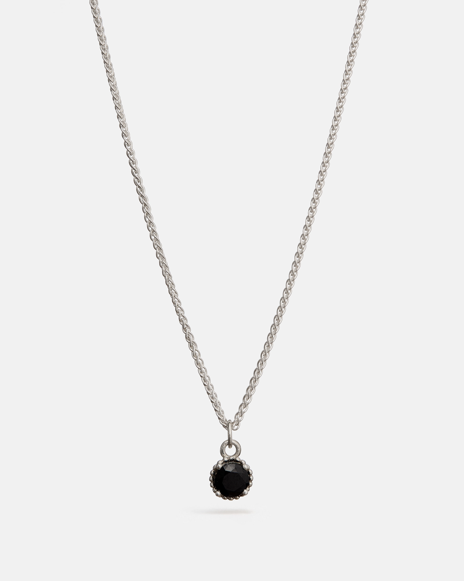 Pendentif Rond Galatée en Argent avec Spinelle Noire