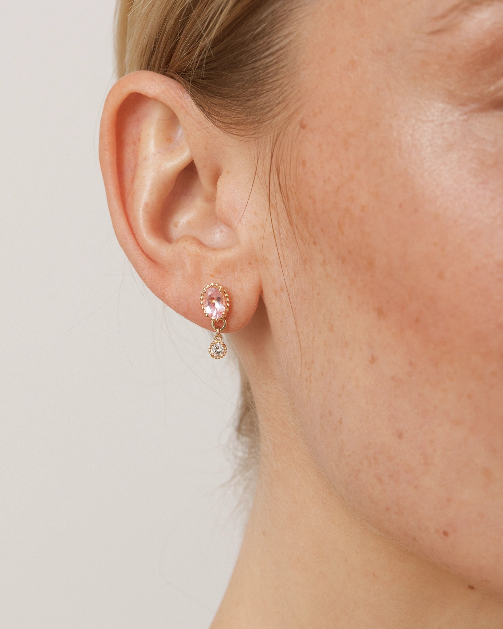Boucles d'Oreilles Galatée en Or Jaune 14k avec Morganites et Diamants de Laboratoire