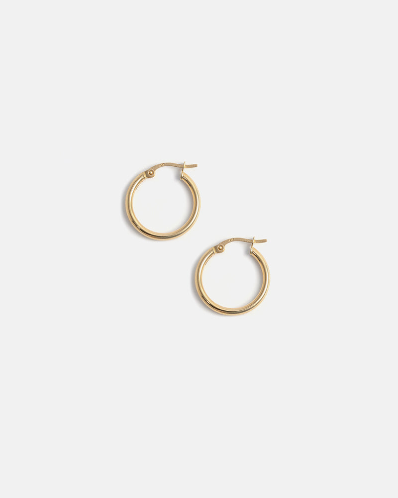 Petits Anneaux Fins en Or 